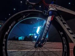 TOPEAK Whitelite Aero USB 1W Front Light White -black-bearing Store 18137895fcf5b681a1148.28293406