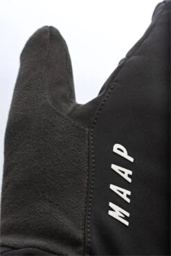Pair Of MAAP Apex Deep Winter Gloves Black -black-bearing Store 21689696192432b55d814.17557326